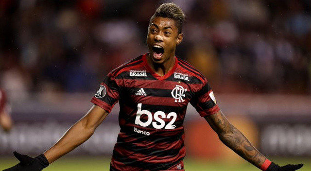 Her iki kanatta da forma giyen Bruno Henrique için oyuncunun temsilcisi ve kulübü Flamengo ile temas kuruldu.
31 yaşındaki futbolcu, teknik direktör Jorge Jesus'un transfer adayları arasında liste başı isimlerden. Bruno Henrique’nin Brezilya ekibiyle 1 yıl daha sözleşmesi bulunuyor.