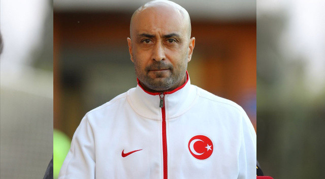 Yıllardır U21 takımı çalıştıran ve hiçbir başarısı olmamasına rağmen görevinde duran Tolunay Kafkas'ın Ümit Milli Takımı