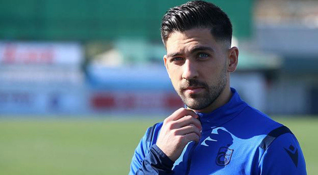 Trabzonspor’un yıldız futbolcusu Bakasetas’a teklifler gelmeye devam ediyor. İtalya basınında çıkan haberlere göre, Fiorentina’nın Yunan oyuncuya 9 milyon Euro teklifte bulunacağını iddia etti.