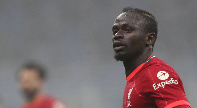 Sadio Mane ise Liverpool'dan ayrılmak istediğini açıklamıştı. 30 yaşındaki Senegalli forvetin Bayern Münih'e imza atması bekleniyor. Liverpool bu transferden en az 20 milyon euro kazanacak.
