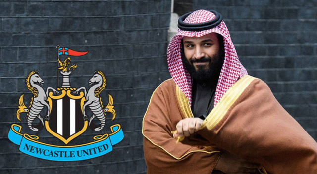 İtalya'da bir türlü şampiyonluk yaşayamayan Hakan Çalhanoğlu, Premier League şampiyonluğu için kolları sıvayan Newcastle'ın transfer listesinde üst sıralarda...
İtalyan basınındaki haberlere göre İnter bu transfer için Suudilerden 35 milyon euro istedi. Almanya doğumlu futbolcunun İnter'le 2 sezon daha sözleşmesi bulunuyor