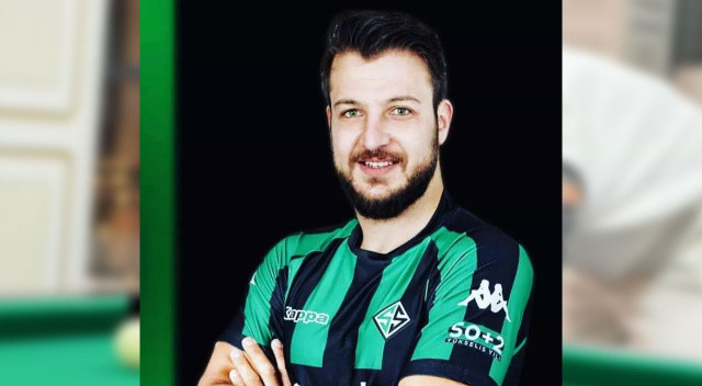 TFF 3. Lig ekiplerinden Iğdır FK forması giyen Batuhan Karadeniz, 1 yıl daha sözleşmesi bulunmasına rağmen takımından ayrıldığını açıkladı