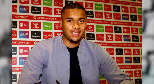 Southampton aynı gün bir kaleci daha transfer etti. Manchester City altyapısından 20 yaşındaki İrlandalı eldiven Gavin Bazunu için 14 milyon euro bonservis ödendi.