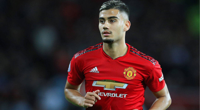 Premier League'e geri dönen Fulham, Andreas Pereira için United'la 10 milyon euroya anlaştı. Geçen sezon Flamengo'dan kiralık oynayan 25 yaşındaki orta saha Premier League'e geri dönüyor.