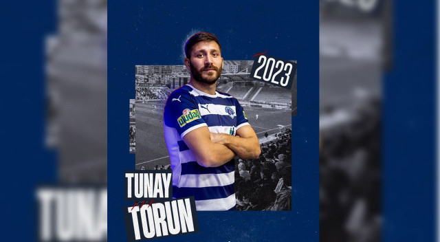 Kasımpaşa, 32 yaşındaki orta saha oyuncusu Tunay Torun'un sözleşmesinin 2023 yılına kadar uzatıldığını açıkladı. 
Kariyeri boyunca 117 kez Kasımpaşa forması giyen Tunay Torun, geride bıraktığımız sezonda lacivert-beyazlılar ile çıktığı 9 karşılaşmada toplam 117 dakika forma şansı bulurken 2 asist yaptı.
