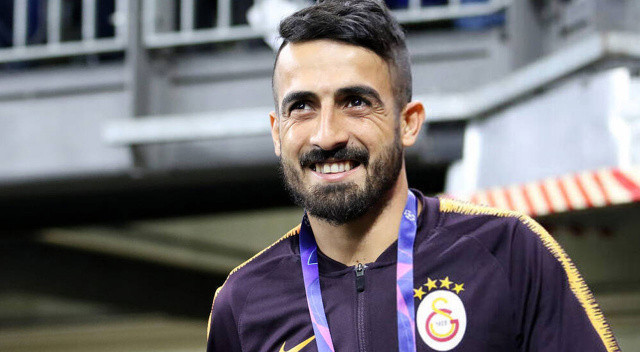 Akhisar Belediyespor'un çifte kupalı sezonunda gösterdiği performansla Fatih Terim'in gözüne giren Muğdat Çelik, 2018 yazında bedavaya Galatasaray'a transfer oldu.
Galatasaray'da 743 dakika oynayıp 2 kupa kazandı.