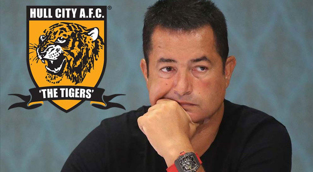 Hull City'nin patronu Acun Ilıcalı'nın çok beğendiği isimlerden olan 28 yaşındaki futbolcunun kiralanması konusunda önümüzdeki günlerde masaya oturulacak.