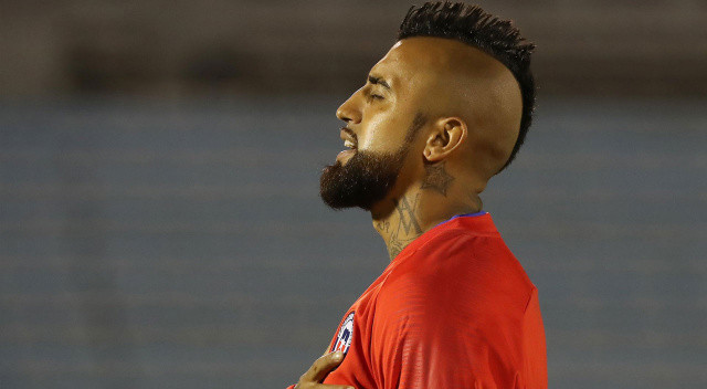 İnter'den ayrılan Şilili yıldız Arturo Vidal, Brezilya'nın köklü kulübü Flamengo'yla 1 buçuk yıllık sözleşme imzaladı. 35 yaşındaki orta sahanın ismi Galatasaray'la da anılmıştı.