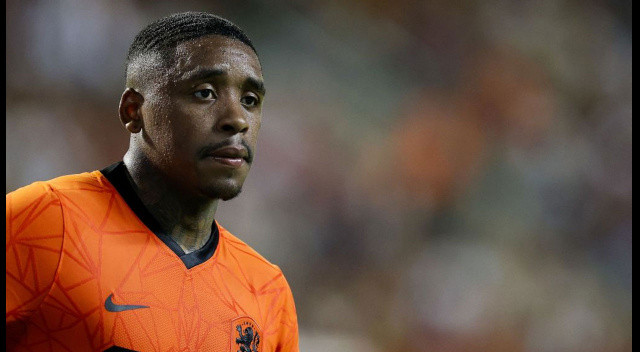 Steven Bergwijn, Ajax'ta... Bu yaz satışlardan dev gelir elde eden Hollanda şampiyonu, Tottenham'dan Steven Bergwijn için 30 milyon euro ödedi. 24 yaşındaki sol kanat forveti bir buçuk sezon önce aynı paraya PSV'den transfer edilmişti.