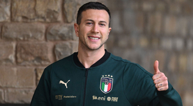 Toronto FC, Federico Bernardeschi'yi kadrosuna kattı. Juventus'tan ayrılan ve boşa çıkan İtalyan yıldızın ismi Galatasaray'la anılmıştı. Kanada ekibi 28 yaşındaki Federico Bernardeschi ile 3 yıllık anlaşmaya vardı.