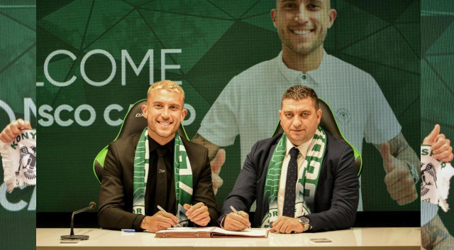 Geçen sezon Süper Lig'i 3. sırada bitiren teknik direktör İlhan Palut yönetimindeki Konyaspor, şimdiye kadar 11  transferi açıkladı.
Sağ beke Cebrayil Karayel ve Amet Oğuz'u alan Yeşil-Beyazlılar, Hırvatistan Ligi'nde geçen sezon 11 gol, 9 asistlik performans sergileyen Hırvat kanat oyuncusu Robert Muric transferiyle dikkat çekmişti. Güncel piyasa değeri 3.5 milyon euro olan 26 yaşındaki yıldız için Rijeka'ya ne kadar ödendiği bilinmiyor.