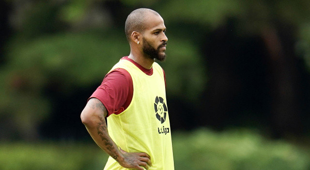 Galatasaray'da orta saha arayışları sürerken Marcao'nun ayrılığı stoper transferine de hız kazandırdı. Elinde Victor Nelsson, Abdülkerim Bardakçı ve Luyindama bulunan Sarı-Kırmızılılar, Marcao'nun yerine listenin ilk sırasına Nicolai Boilesen'i aldı.