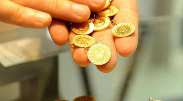 Altının son 1 yıldaki getirisi TL bazında yüzde yüzden fazla olmuş durumda (9 Ağustos 2021’de 484 TL) ve bugüne 1024 TL seviyelerinden başlayan gram altın için dünya ekonomisindeki resesyon ihtimalinin güçlenmesi ile birlikte daha parlak günler uzak olmayacaktır. (İHA)