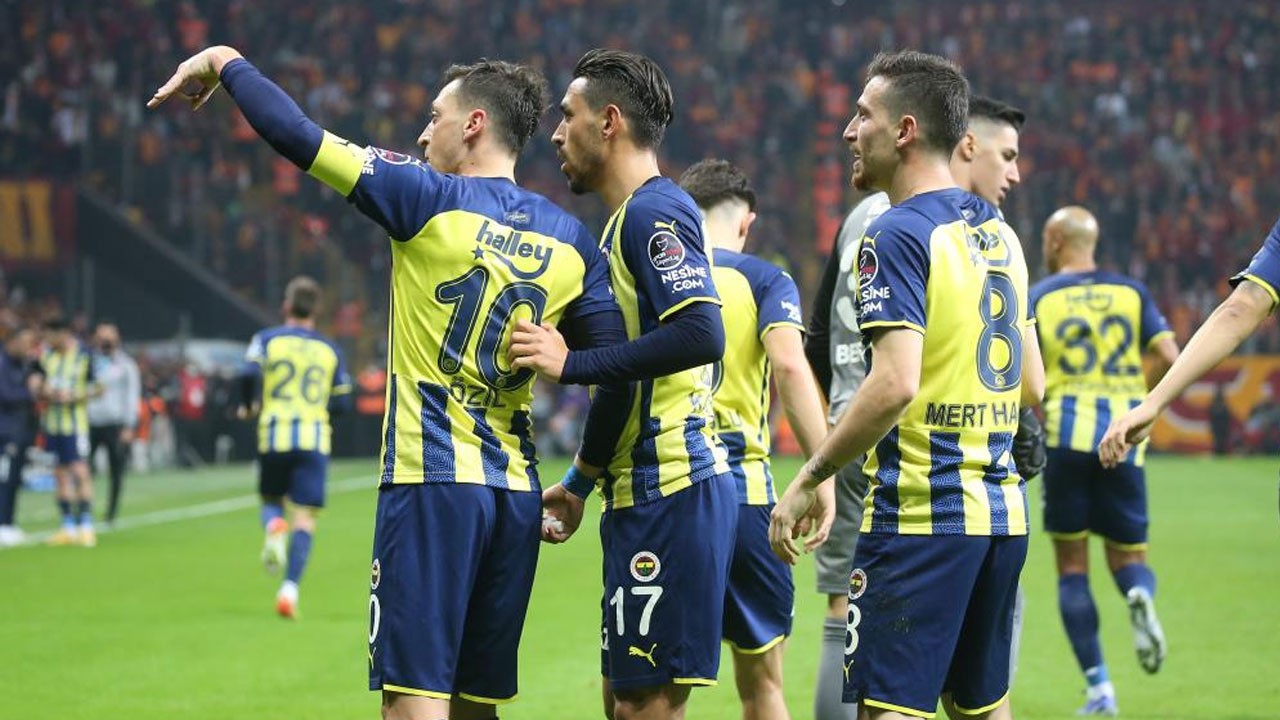 Galatasaray evinde yıkıldı: Derbinin kazananı Fenerbahçe