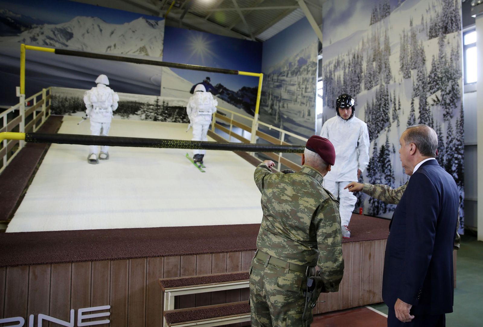 Erdoğan'dan Özel Kuvvetler'e sürpriz ziyaret