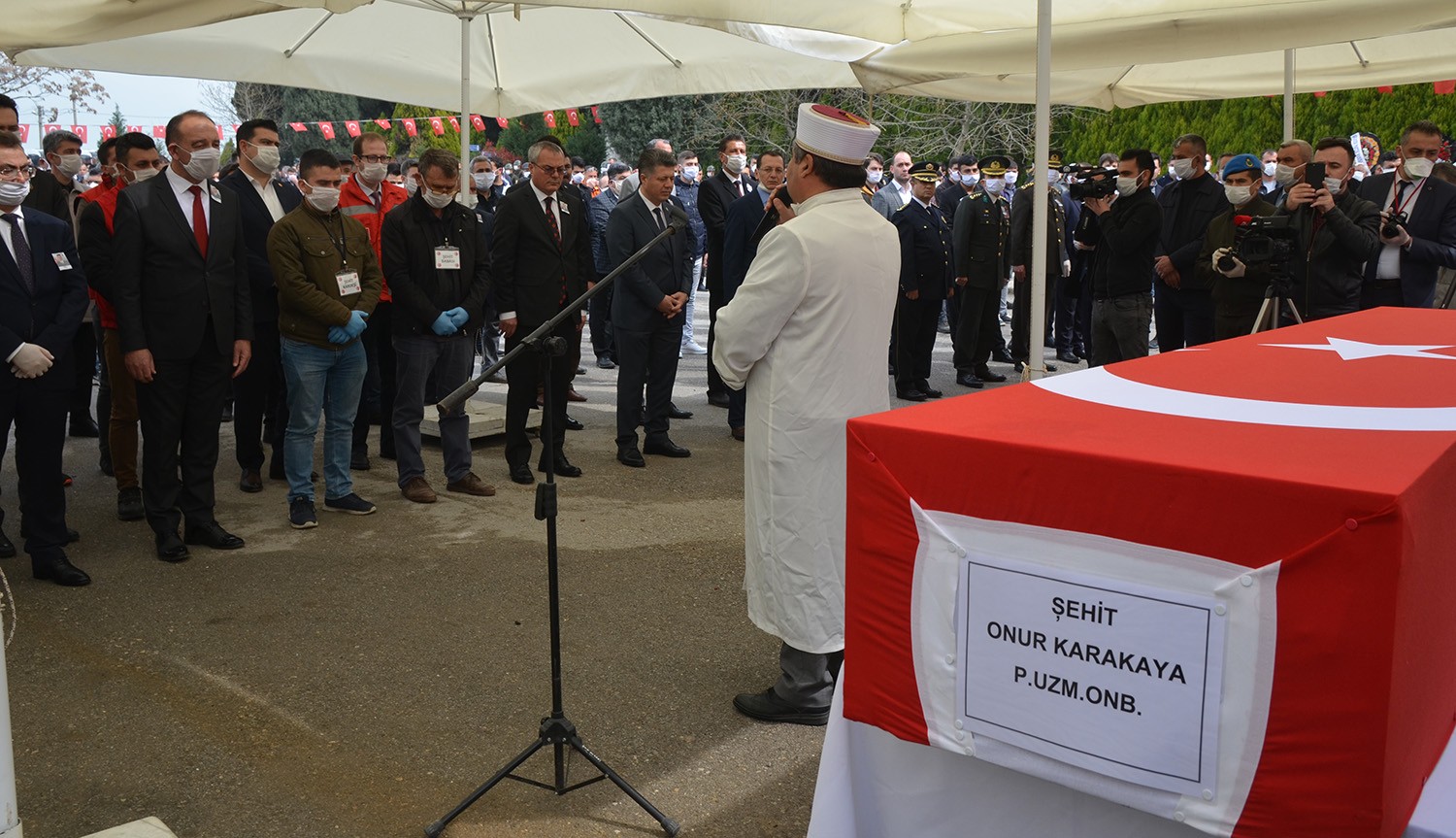 Şehit Onur Karakaya son yolculuğuna gözyaşları uğurlandı
