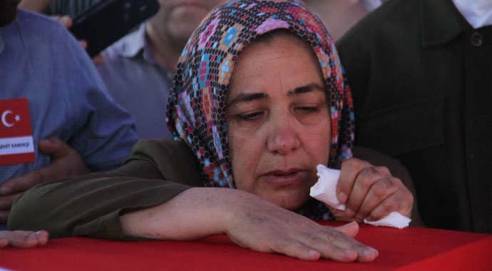 Alanya gözyaşları eşliğinde şehidini uğurladı