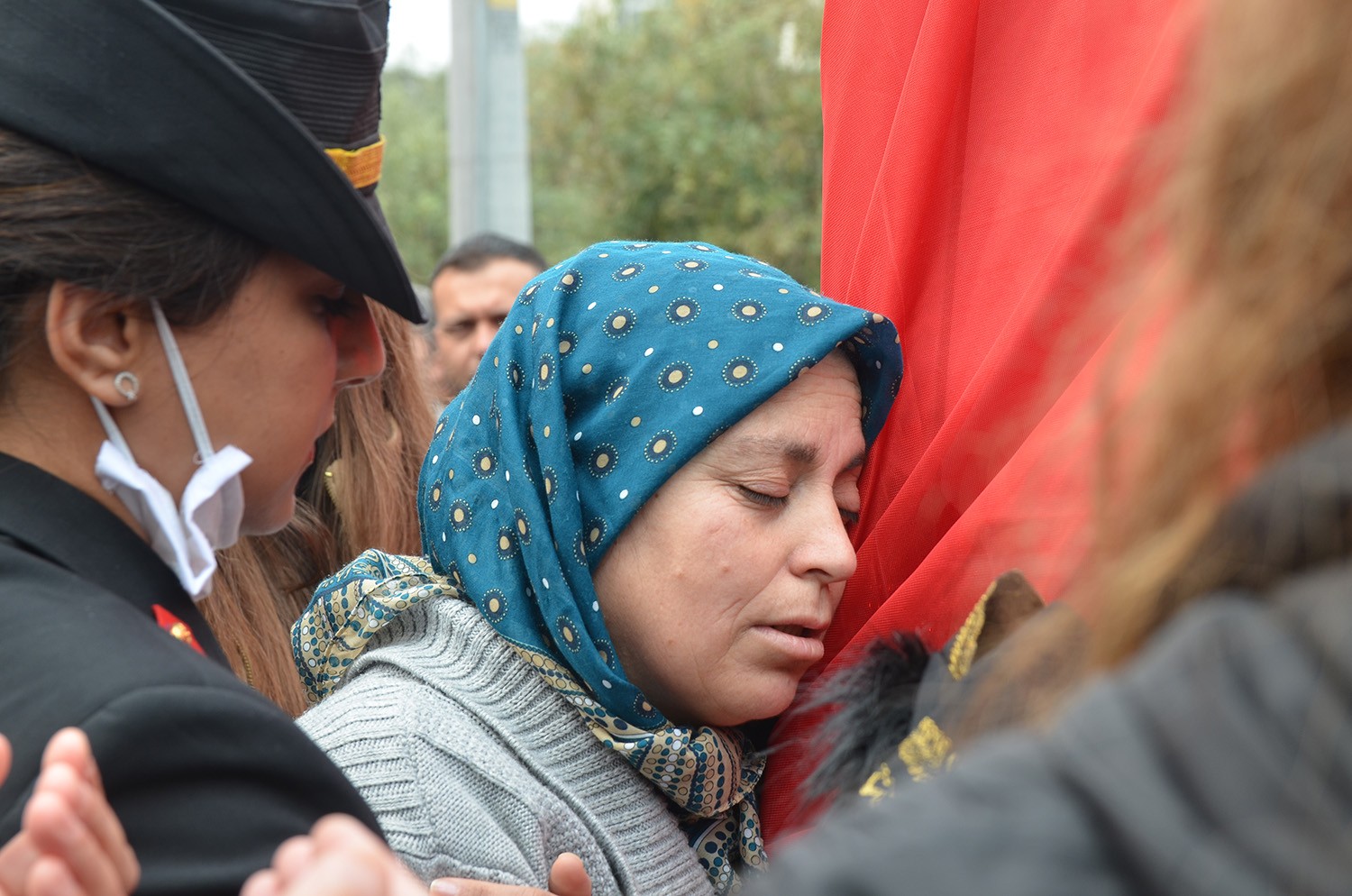 Şehit Onur Karakaya son yolculuğuna gözyaşları uğurlandı