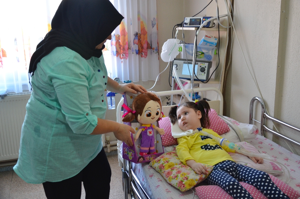 Minik Ecrin’in ailesinden yardım çığlığı