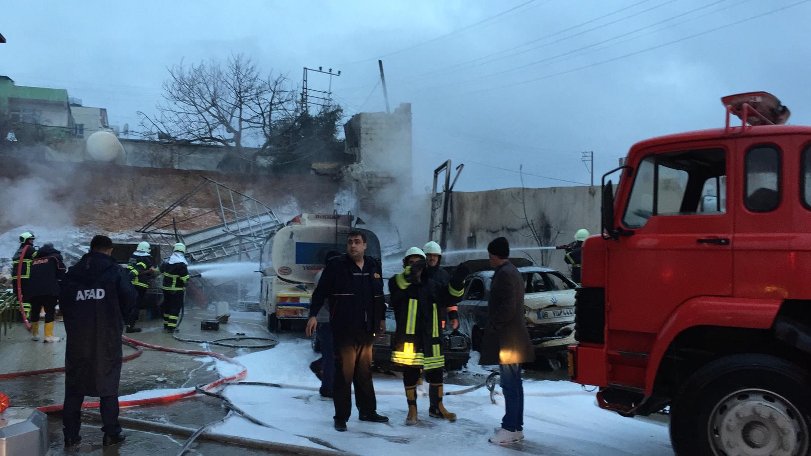 Şanlıurfa'da akaryakıt istasyonunda patlama