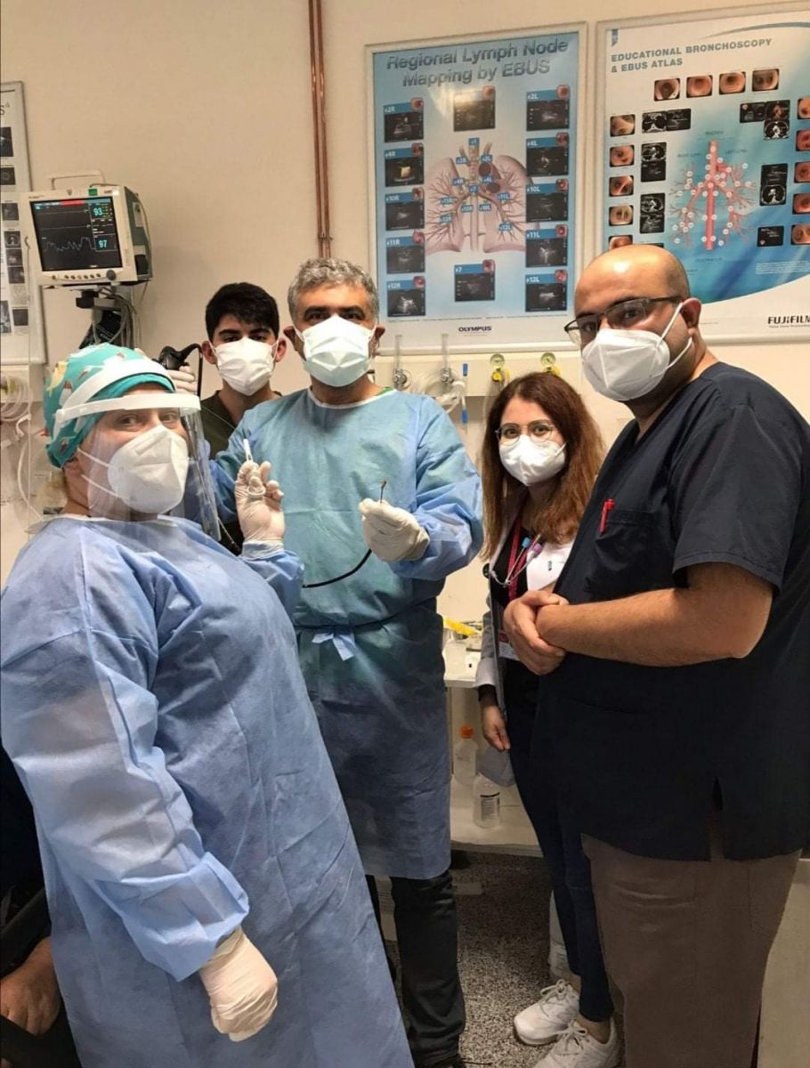 'Öksürük' şikayetiyle hastaneye gitti, akciğerinden çekirdek çıktı