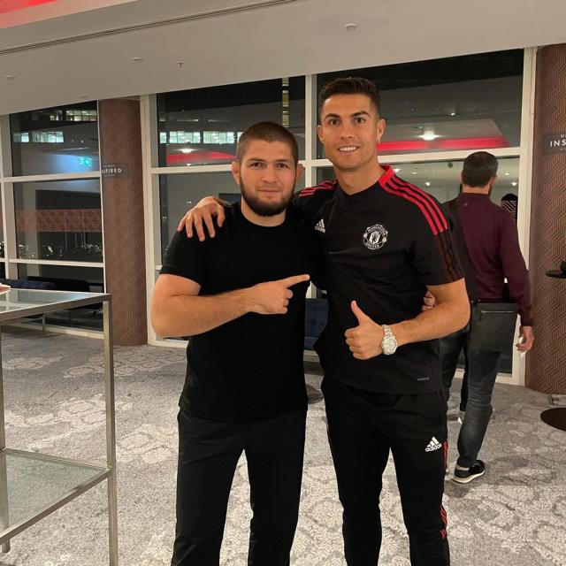 İki efsane burun buruna! Khabib ile Ronaldo'nun paylaşımına beğeni yağdı