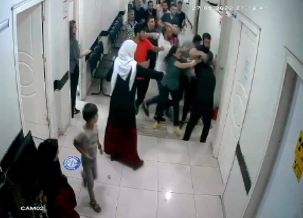 Dehşeti yaşayan doktor, diplomasını neden yırttığını açıkladı!