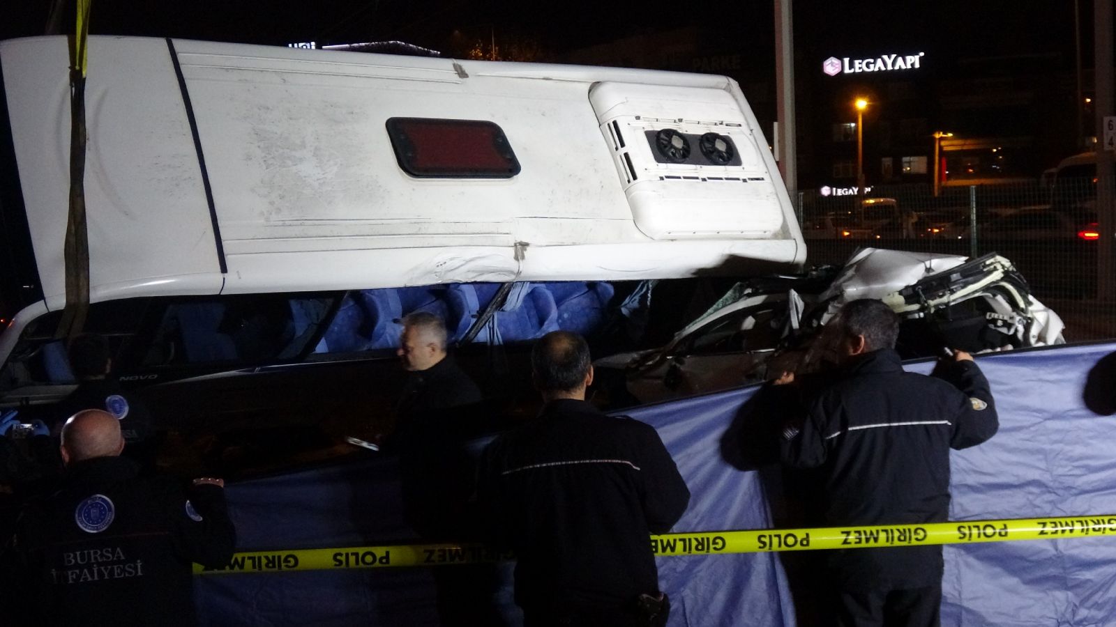 Bursa'da zincirleme kaza: 4 ölü, 11 yaralı