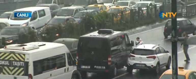 AK Partili vekil çok vahim tabloyu anlatıyordu, kaza canlı yayında oldu