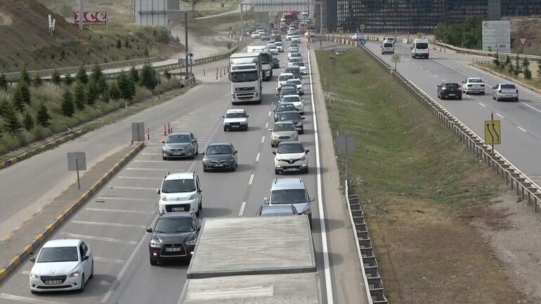 43 ilin geçiş noktasında büyük yoğunluk