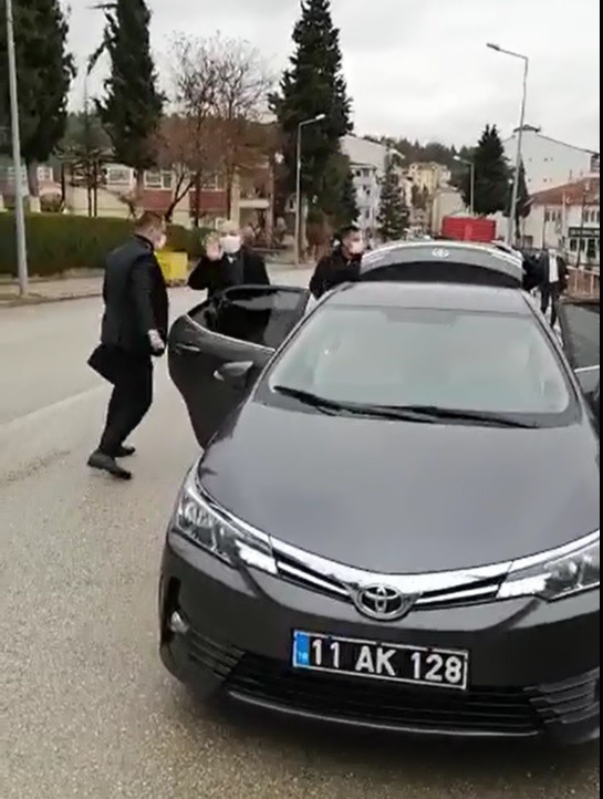 Bakan Soylu’yu taşıyan helikopter yoğun sis nedeniyle Bilecik’e indi
