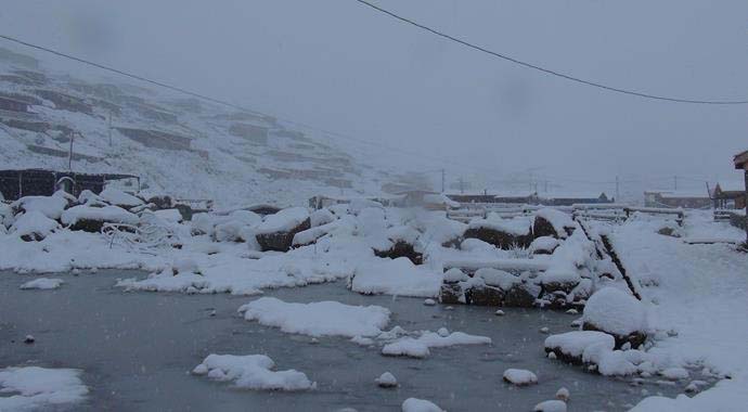 Rize'ye kar yağdı