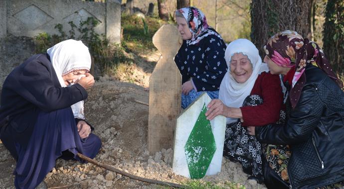 Üçüz nineler ikiz kaldı