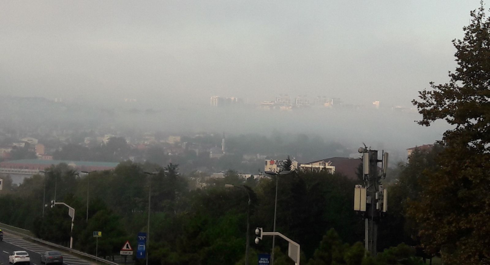 İstanbul'da sis manzarası hayran bıraktı