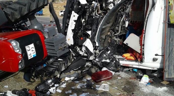 Kahramanmaraş'ta feci kaza: Anne oğul öldü