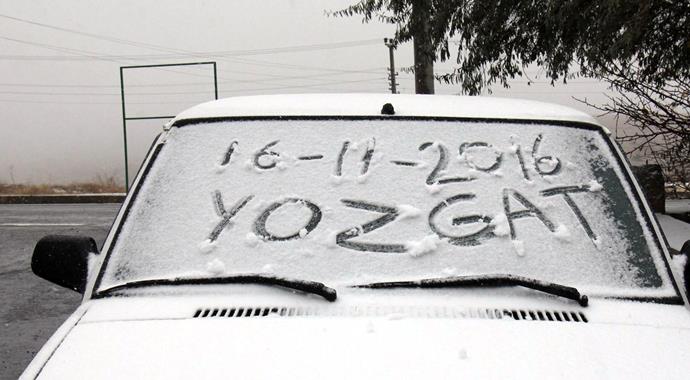 Yozgat'a mevsimin ilk karı yağdı
