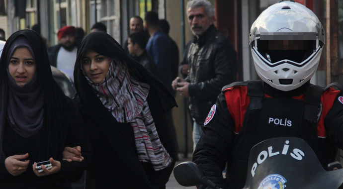 Adana'da 600 polisle terör operasyonu