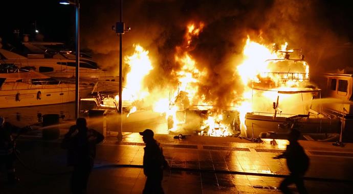 Marmaris yat limanında yangın