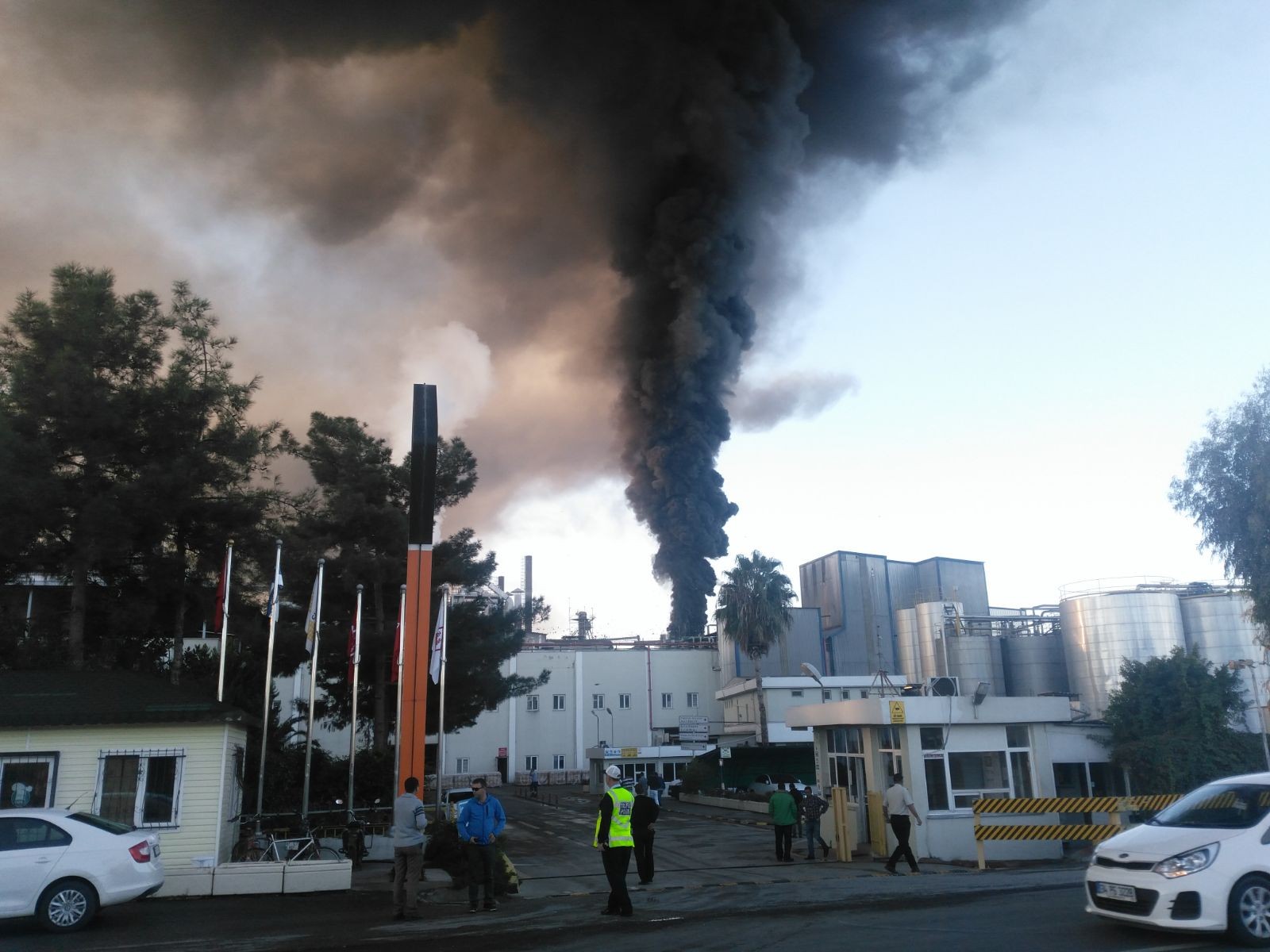 Adana’da fabrika yangını