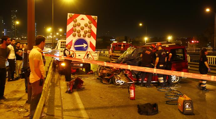 İzmir'de trafik kazası: 1 ölü, 1 yaralı