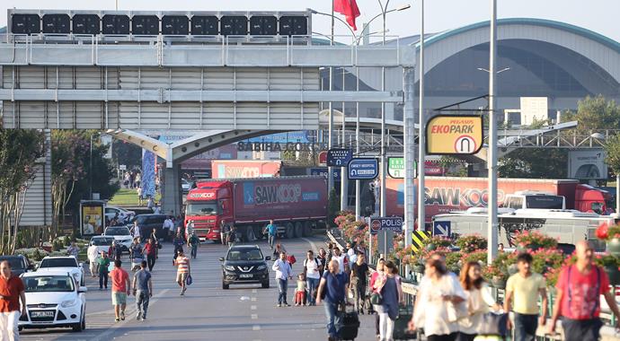 Sabiha Gökçen Havalimanı'nda trafik çilesi