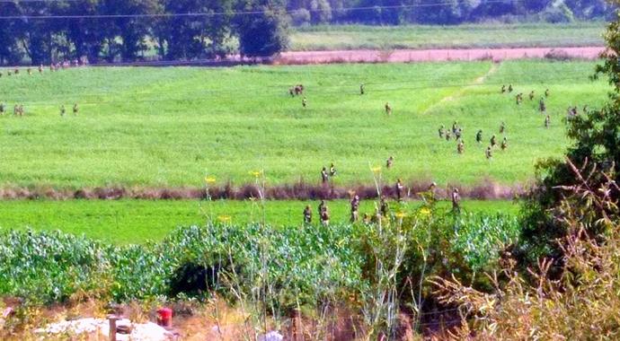 Darbeci askerler didik didik aranıyor