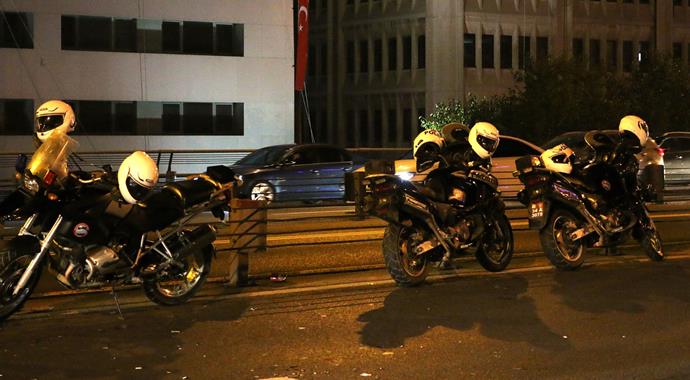 Yunus polisler kaza yaptı: 2 kadın polis yaralı