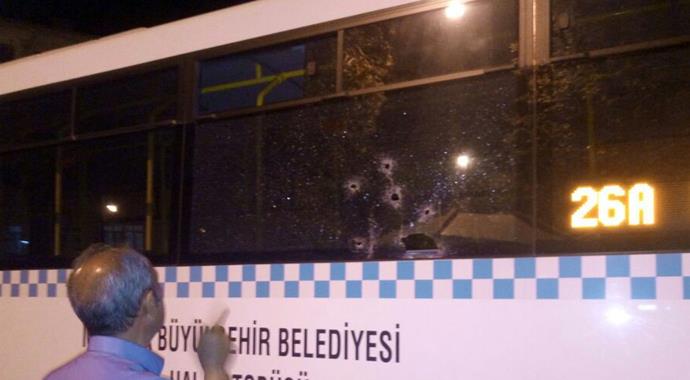 Malatya'da özel halk otobüsüne ateş açıldı