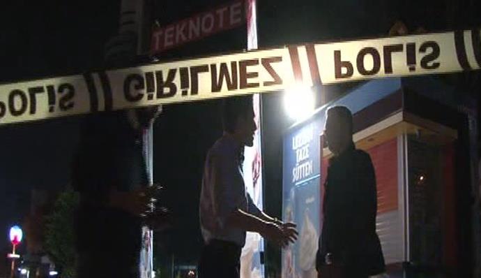 Kadıköy'de silahlı soygun: Yaralılar var