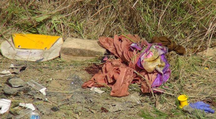 Yolcu otobüsü devrildi: Ölü ve yaralılar var