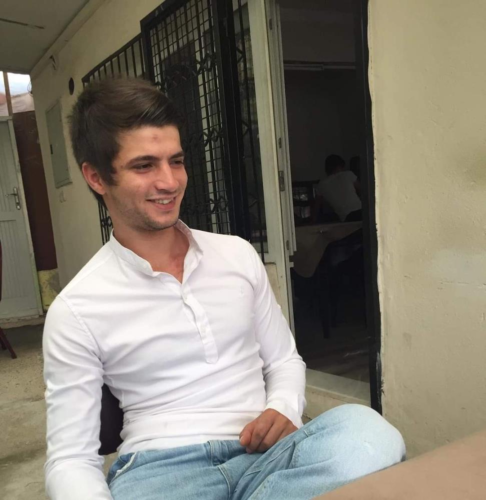 25 yaşındaki genç tavuk yüzünden canından oldu