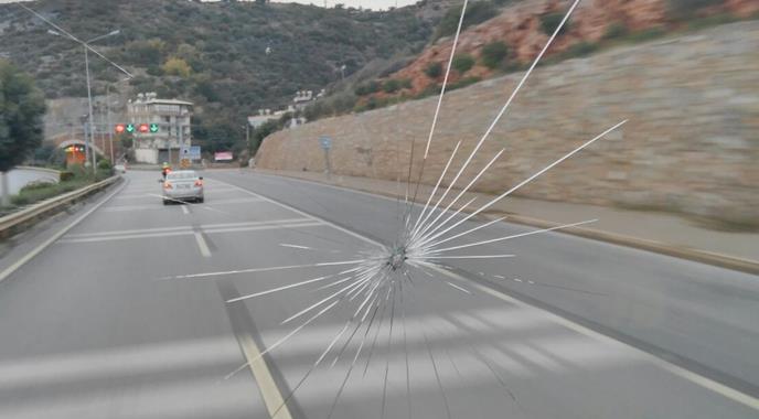 Konyasporlu taraftarlar stadı savaş alanına çevirdi