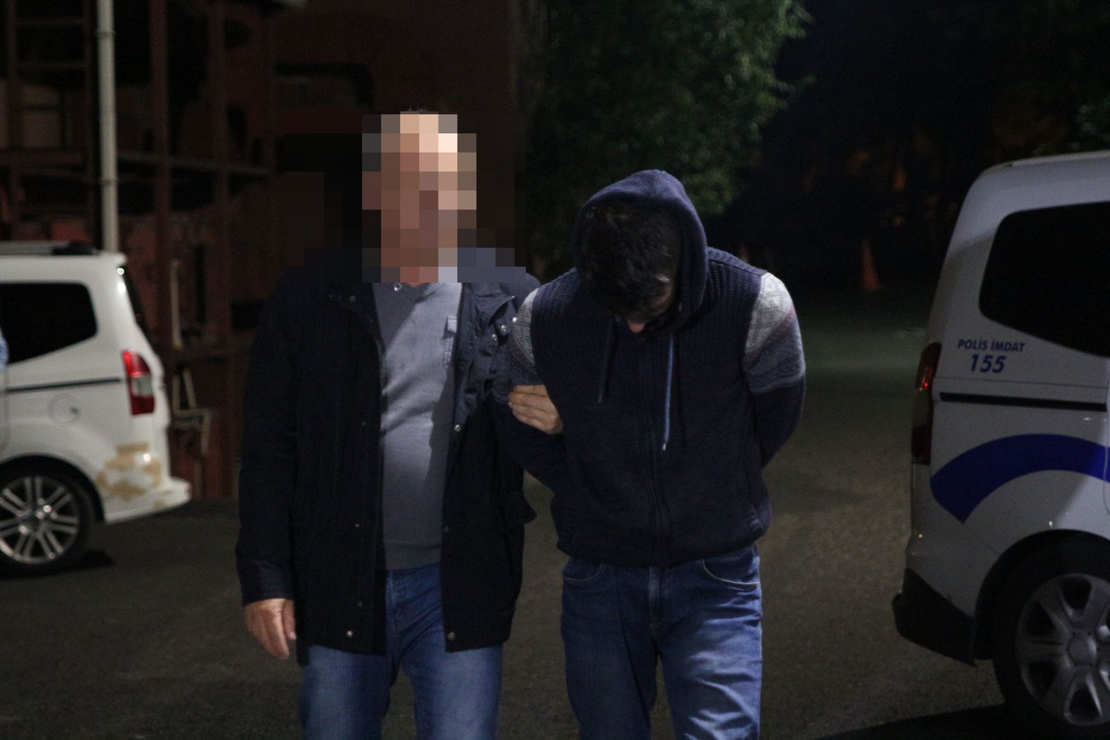 İstanbul'da terör operasyonu: 10 gözaltı var