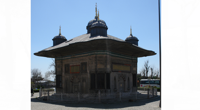 Surların ve sırların içinde bir müstakil dünya Topkapı Sarayı